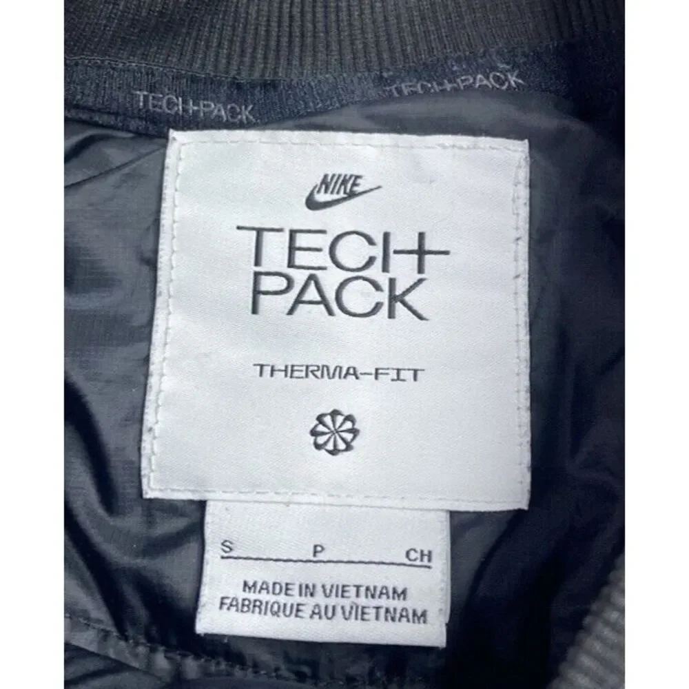 Nike Tech Pack Sweatshirt Pullover Men Small Black Quilted Thermal Sport Outdoor